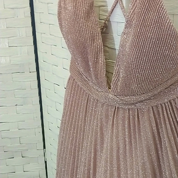 Shimmering Dusty Pink Grown - Picture 4 of 6